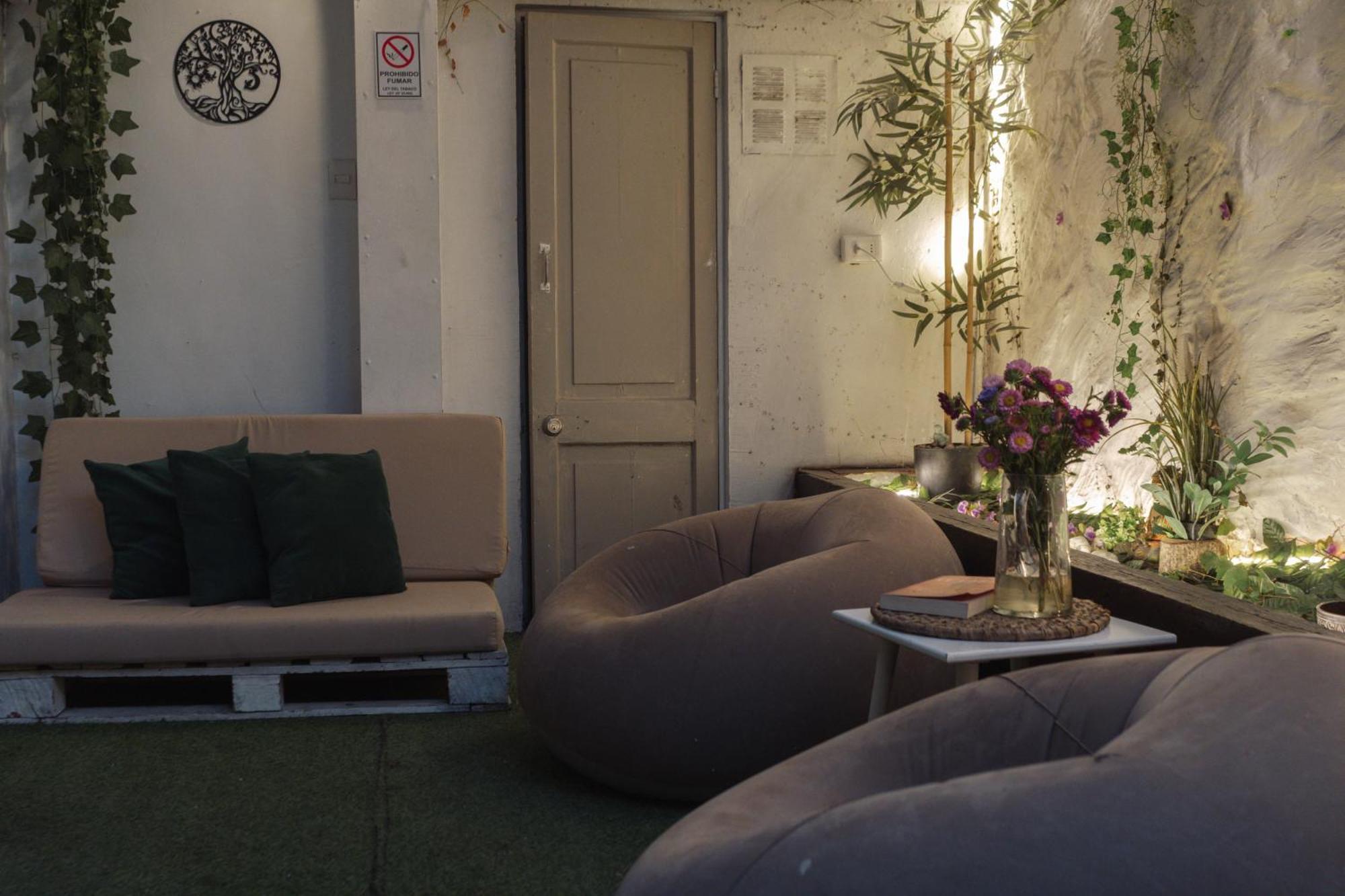 Yogi Hostels Santiago Exterior foto
