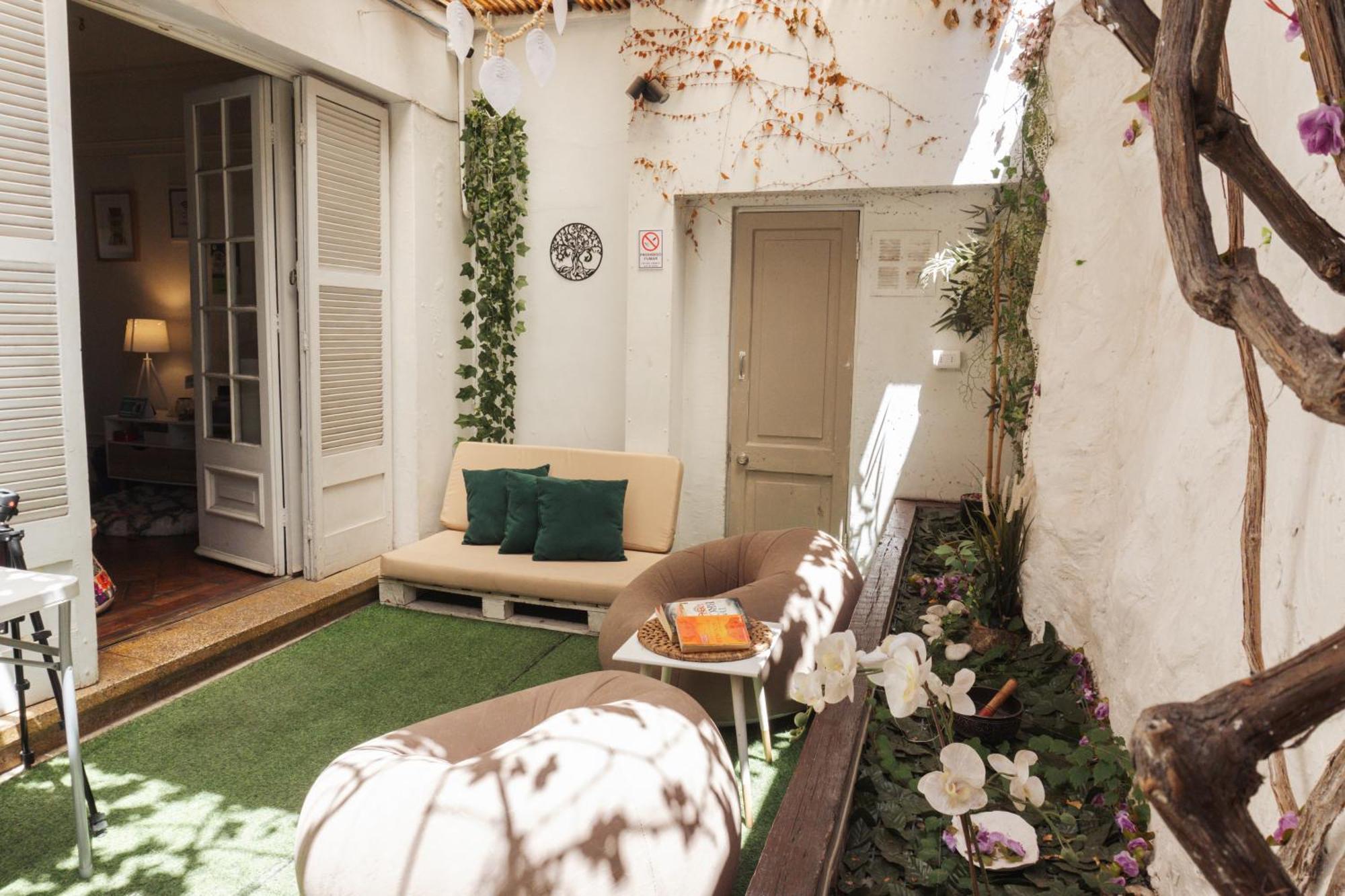 Yogi Hostels Santiago Exterior foto